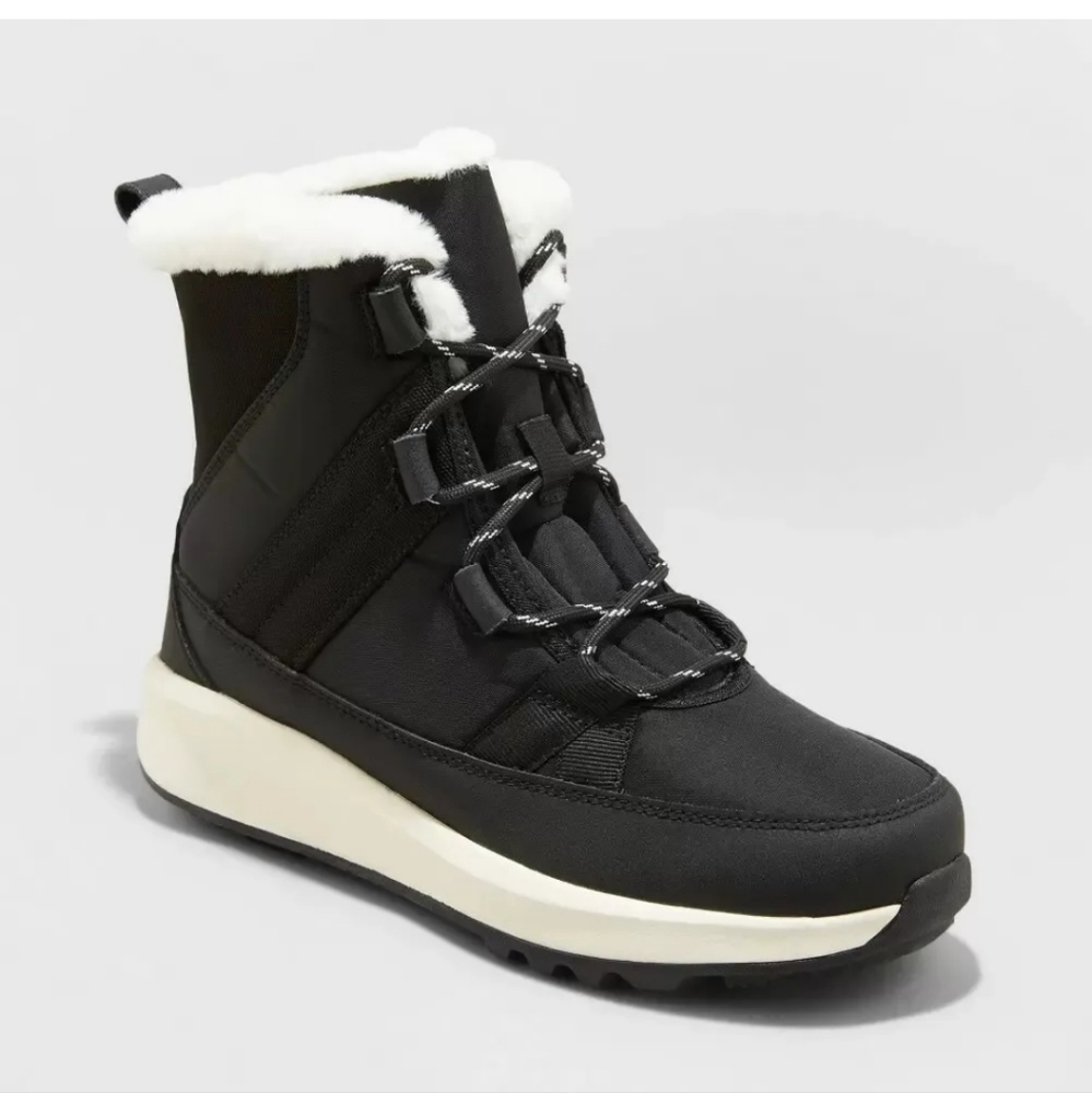 Universal Thread Women's Black Calysta Sport Bottom Winter Boots